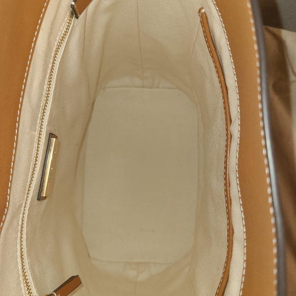 TORY BURCH Miller Hobo Bag - Picture 4 of 6